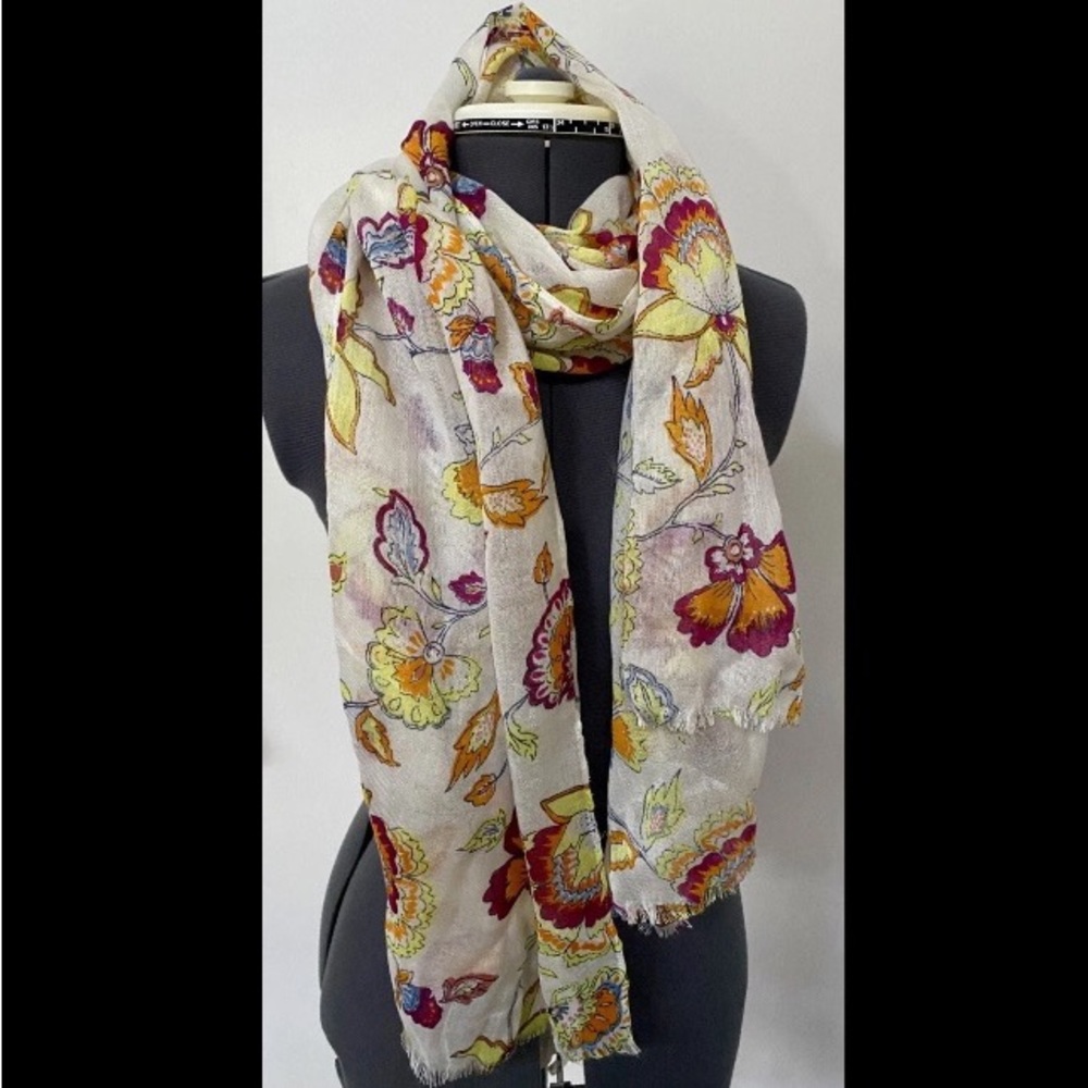 PRETTY OLD NAVY LARGE FLORAL GAUZY SCARF RECTANGULAR CREAM YELLOW ORANGE PURPLE